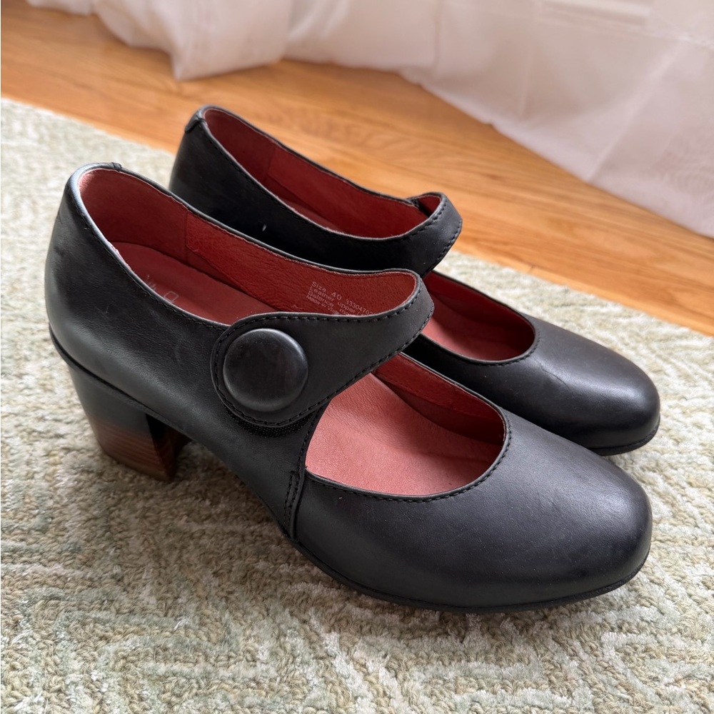Dansko Black Leather Mary Jane Heels